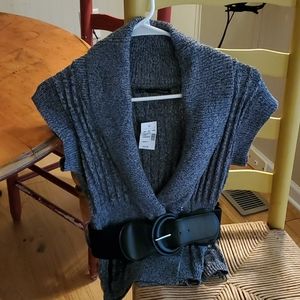 Short sleeve top with belt